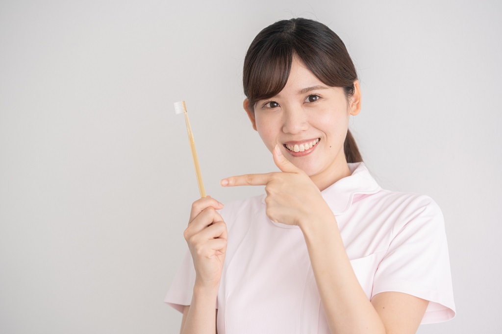 歯科助手の女性
