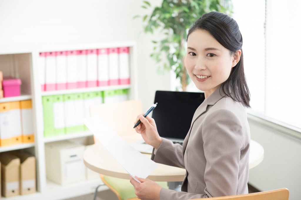 派遣会社の人
