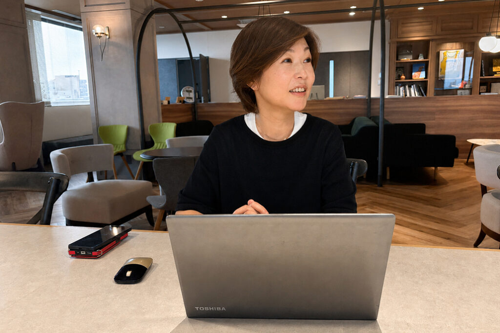 取材女性