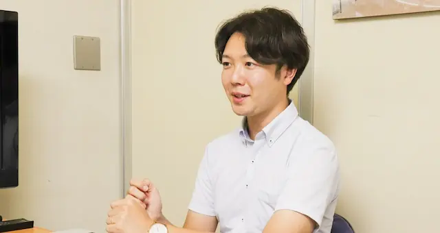 営業担当者からの提案やサポートについて話す株式会社ブールミッシュ担当者様