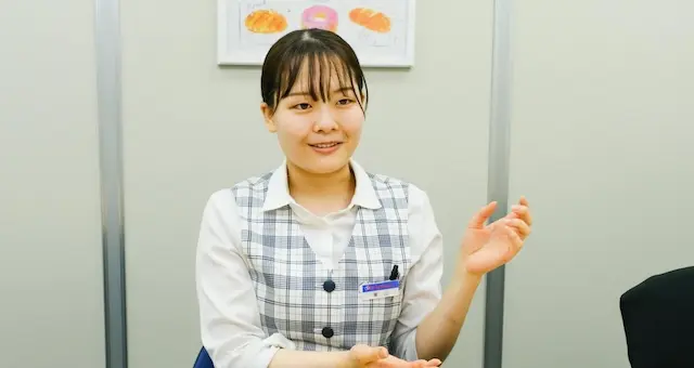 dip社からのフォローについて話す株式会社ヴィ・ド・フランス担当者様
