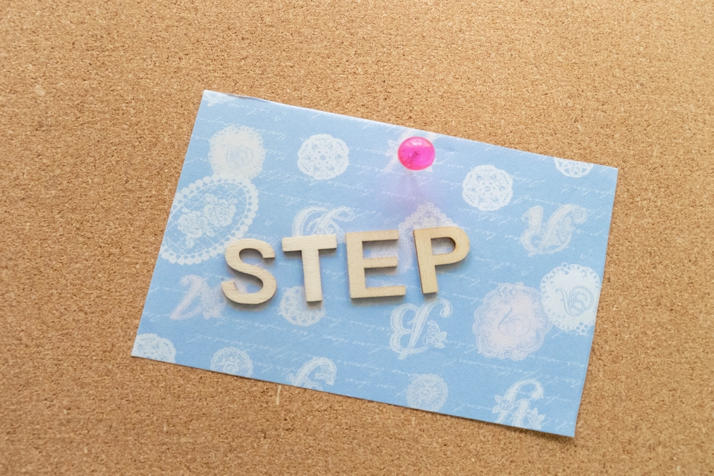 レターセット(封筒)の上にSTEPの文字