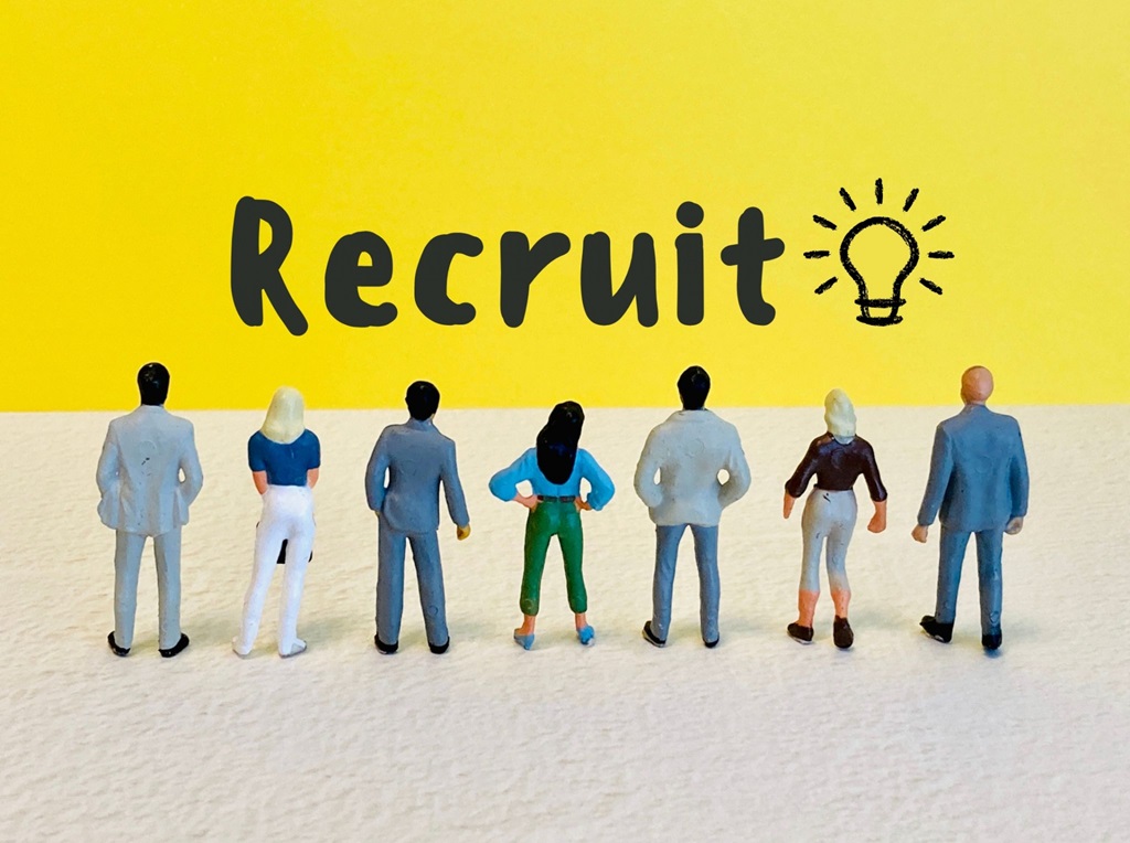 労働者とRecruitの文字