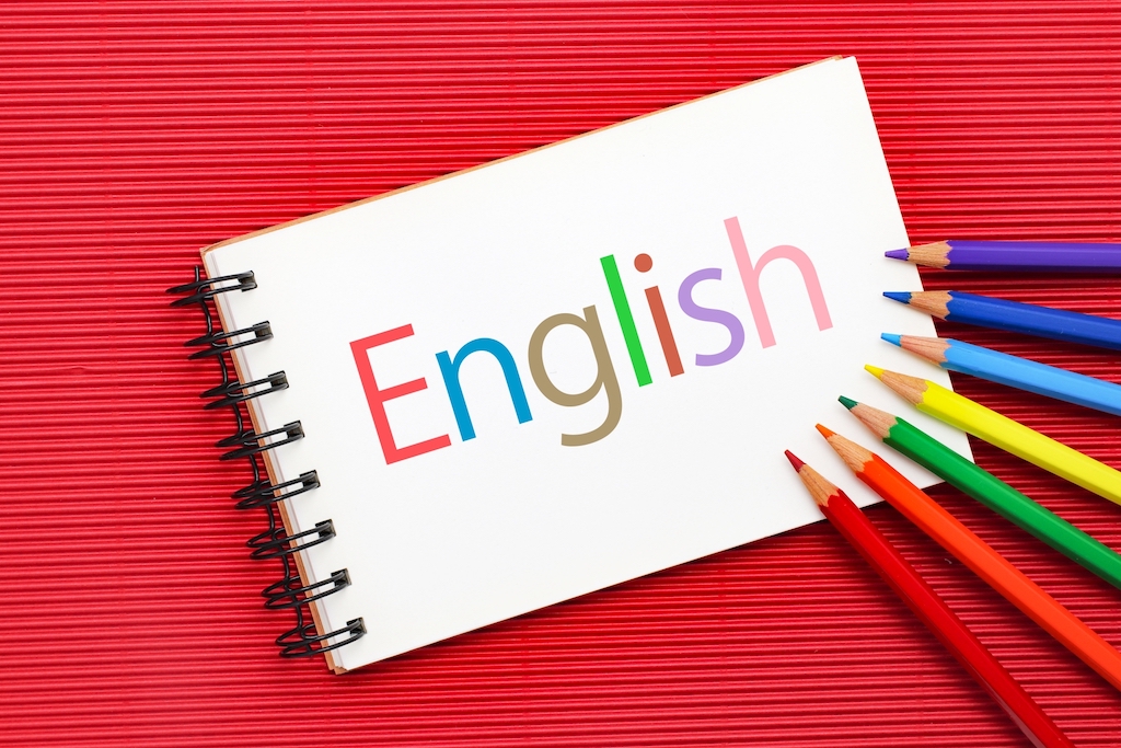 英語で書かれた求人票のテンプレートを示唆