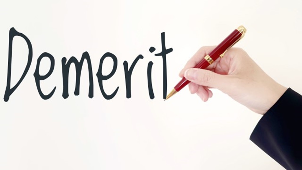 Demeritと書き終えた様子