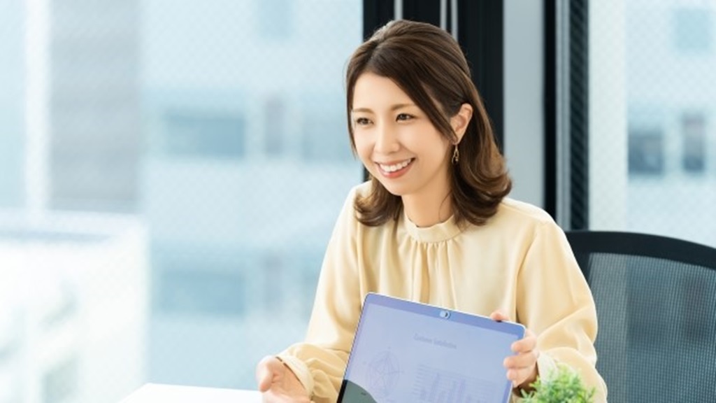 求職者に誠実に向き合う女性のイメージ