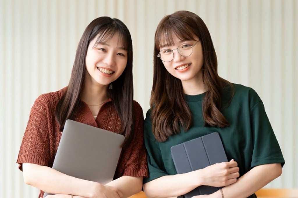 仲が良い女性スタッフ