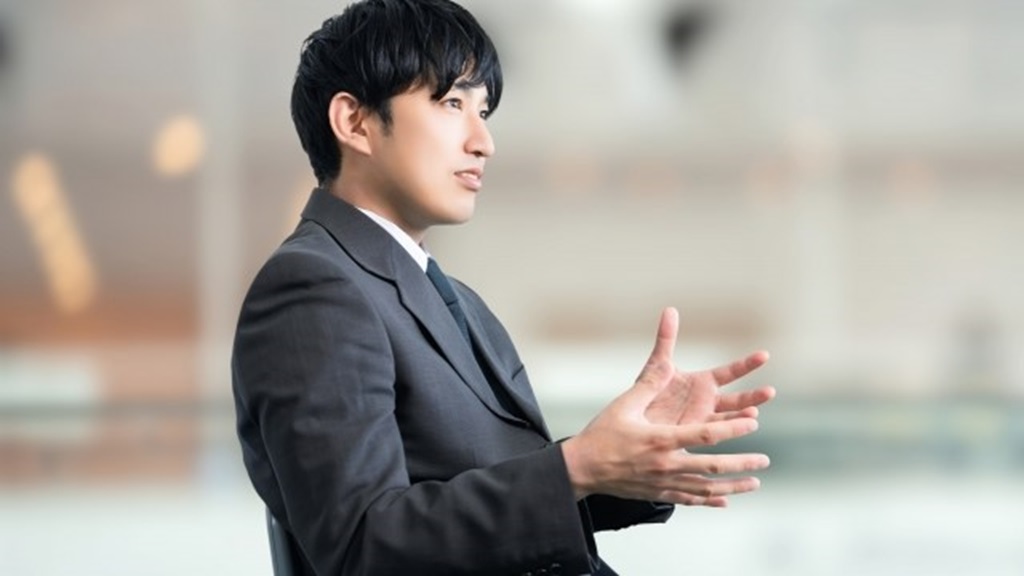 人材紹介会社で働く男性のイメージ
