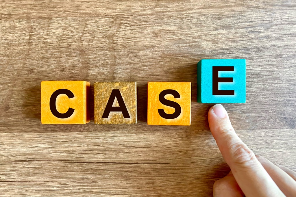 CASEの文字で事例を表現