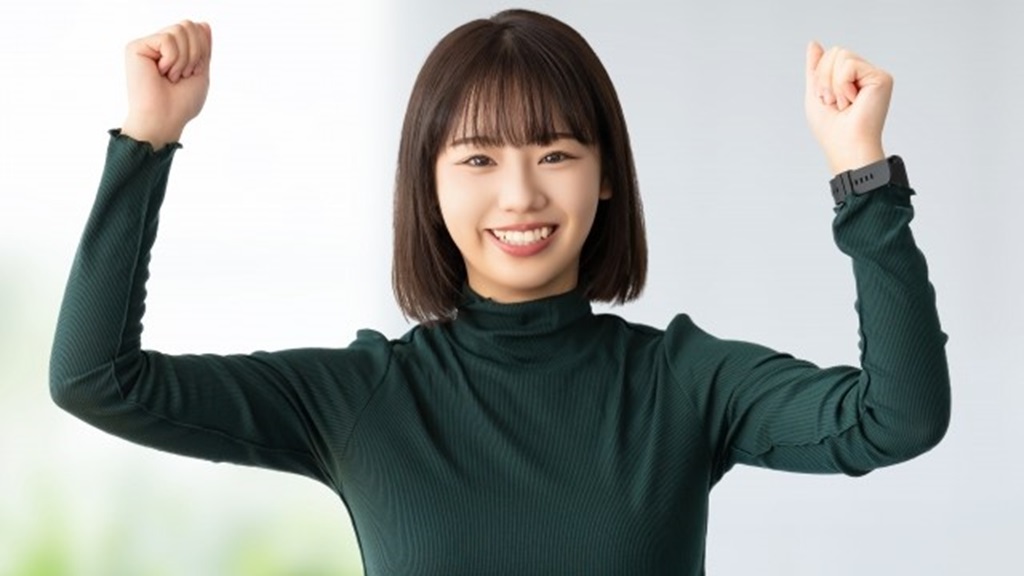 人材採用が進み喜びを表現する人事担当者のイメージ