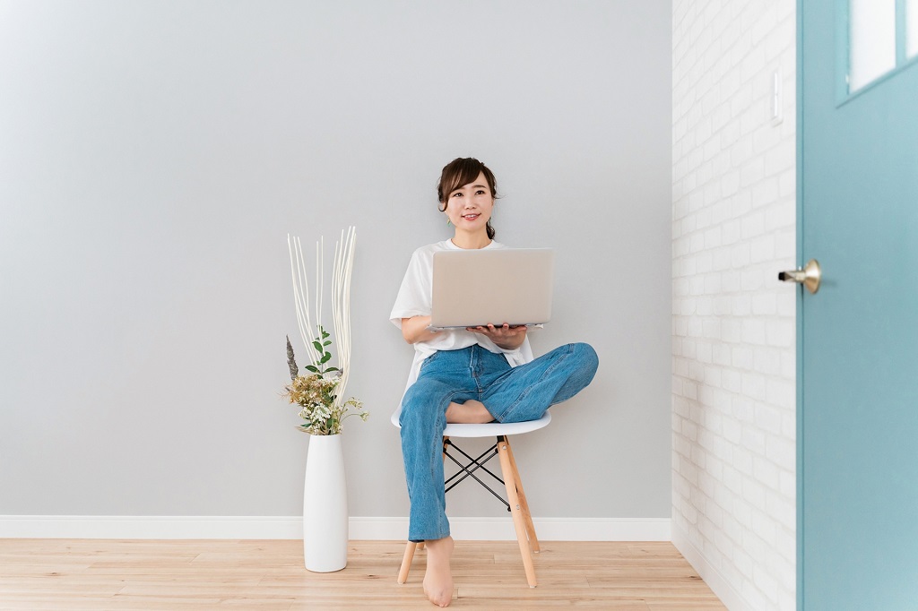 企業の副業禁止は違法なのか?