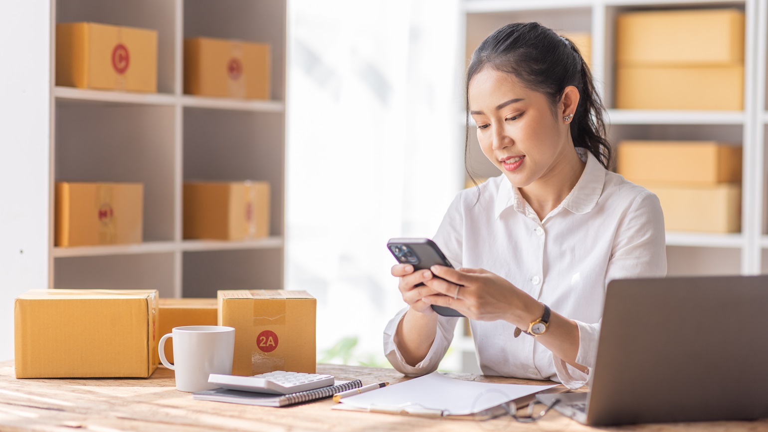 中小企業にとって採用の成功は、企業の成長を左右する重要なミッションです。本記事では、中小企業特有の採用課題を解説するとともに、限られたリソースを生かした効果的な採用のやり方を紹介します。成功事例もヒントになるはずです。いい人材が集まらず困っている方は、ぜひ参考にしてください。