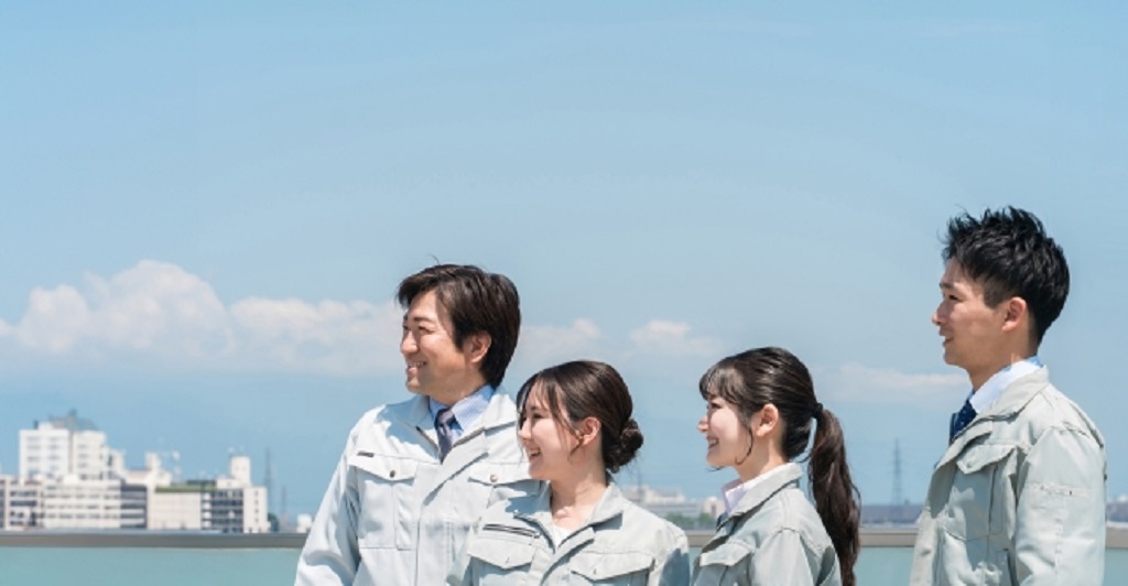 希望に満ちた中小企業の従業員たち